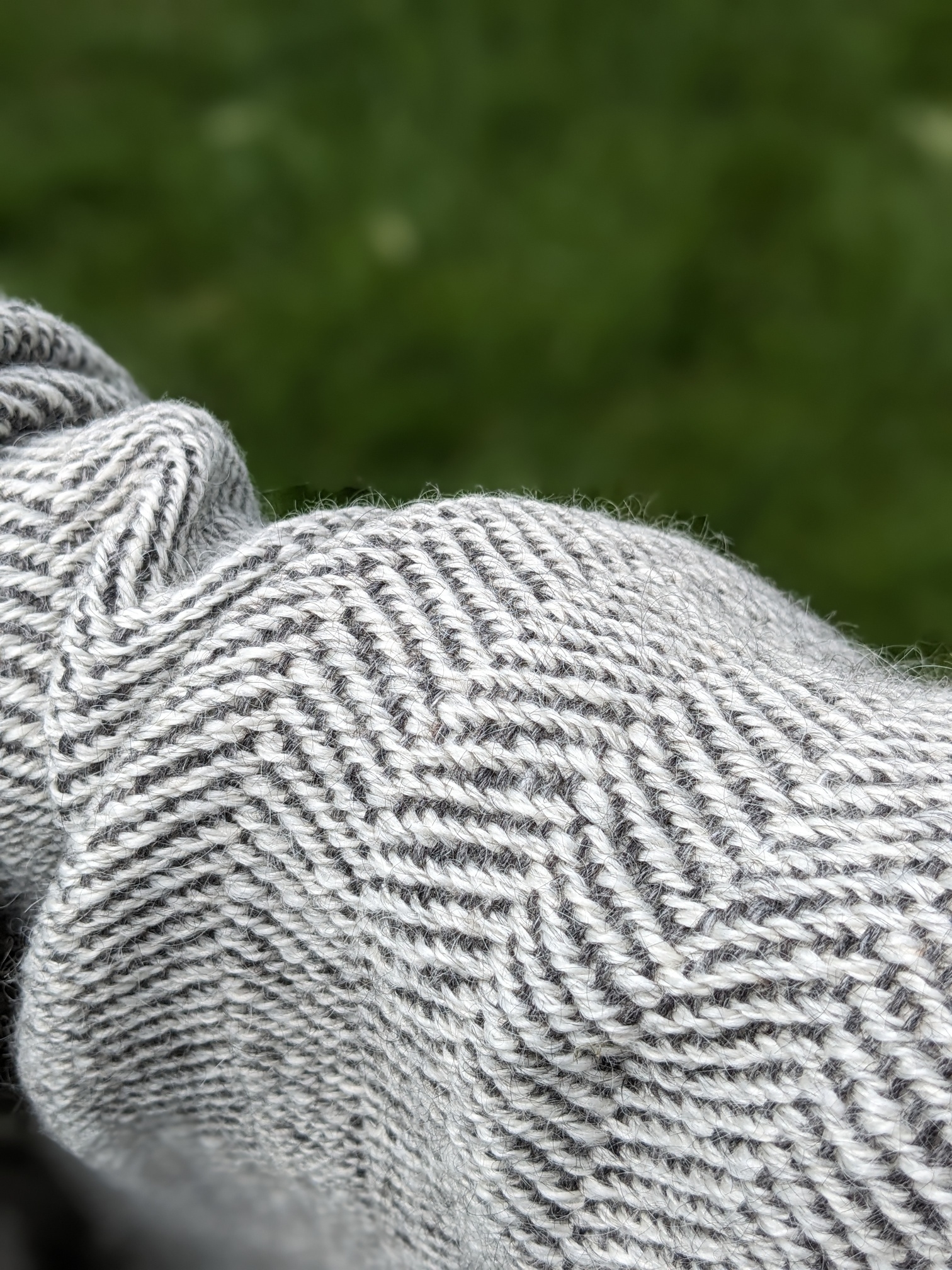 Hand Woven Woolen Blanket Grey White Burgundy KOCR-09A - WoolSome